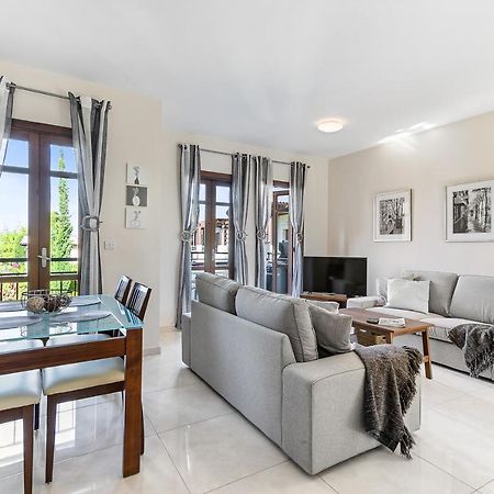 2 Bedroom Apartment Assia With Communal Pool, Aphrodite Hills Resort Κούκλια Εξωτερικό φωτογραφία