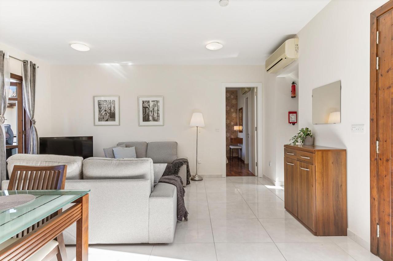 2 Bedroom Apartment Assia With Communal Pool, Aphrodite Hills Resort Κούκλια Εξωτερικό φωτογραφία