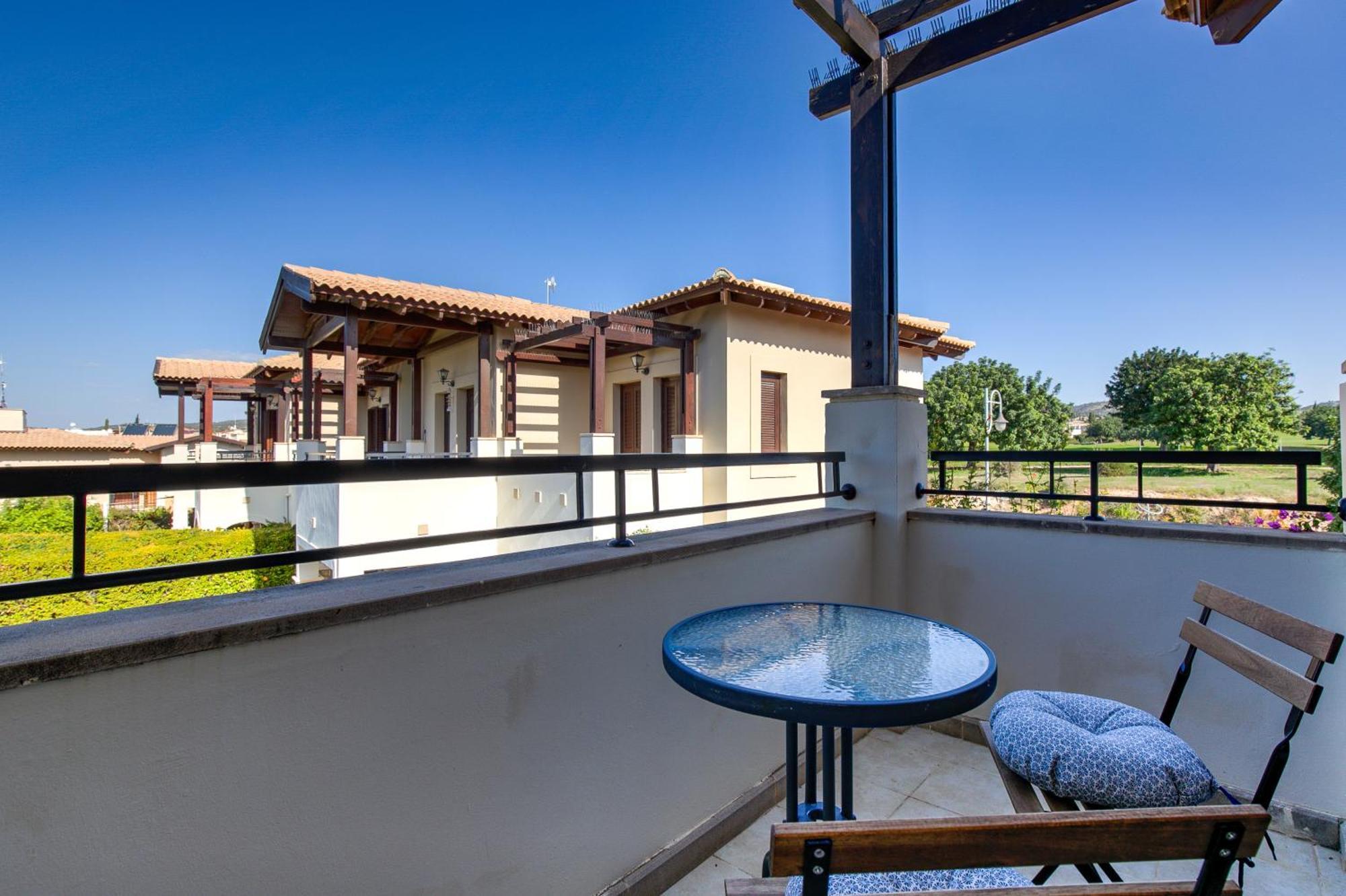 2 Bedroom Apartment Assia With Communal Pool, Aphrodite Hills Resort Κούκλια Εξωτερικό φωτογραφία