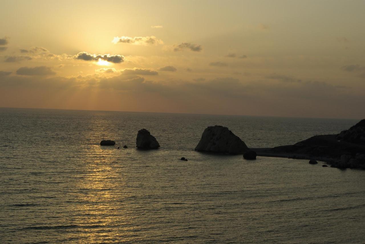 2 Bedroom Apartment Assia With Communal Pool, Aphrodite Hills Resort Κούκλια Εξωτερικό φωτογραφία